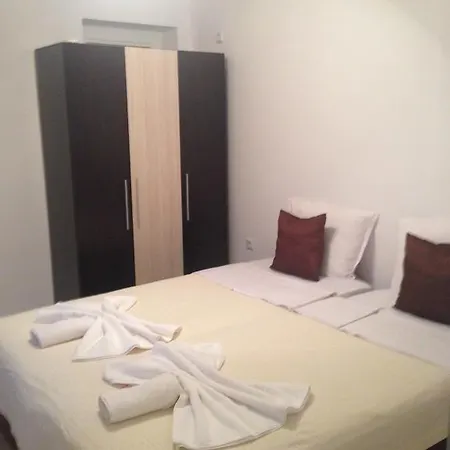 Apartamenti Todorovi Daire Sarafovo