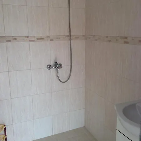 Apartamenti Todorovi Daire Sarafovo